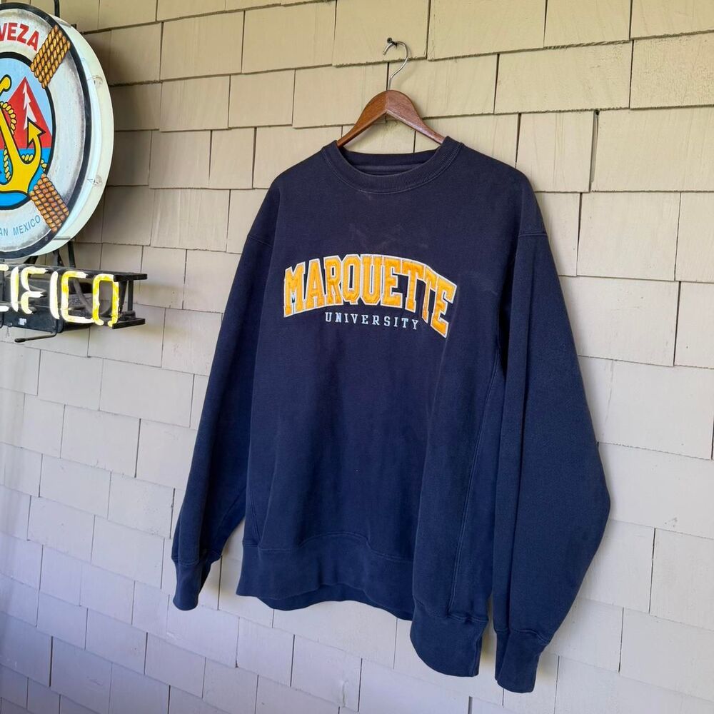American-vintage Men's Black and Navy Sweatshirt